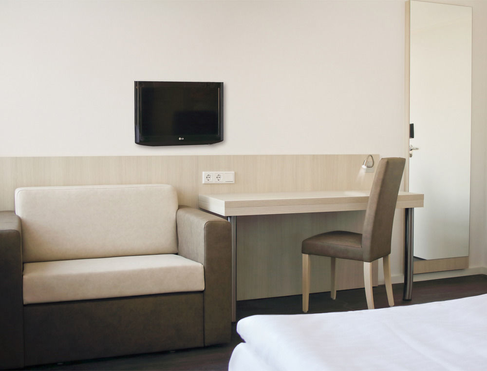 Viva Hotel Luebeck מראה חיצוני תמונה