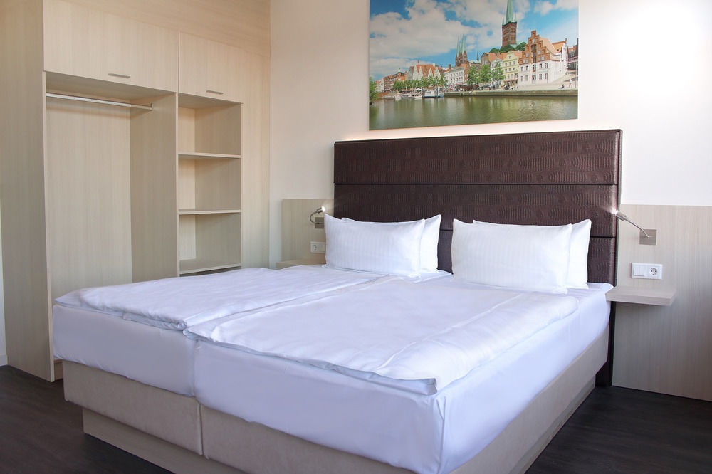Viva Hotel Luebeck מראה חיצוני תמונה