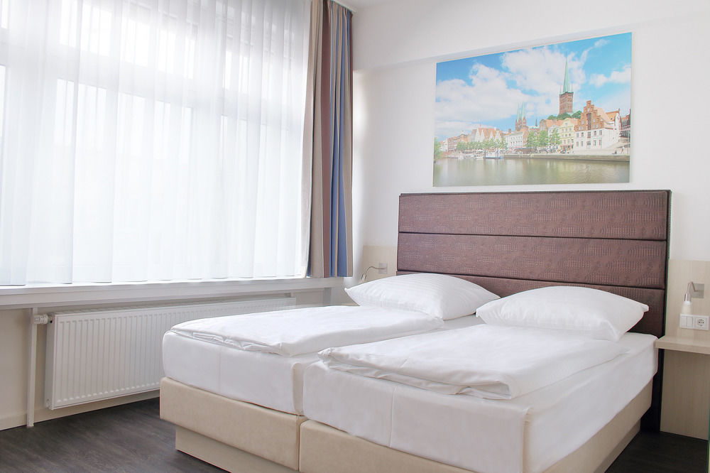 Viva Hotel Luebeck מראה חיצוני תמונה