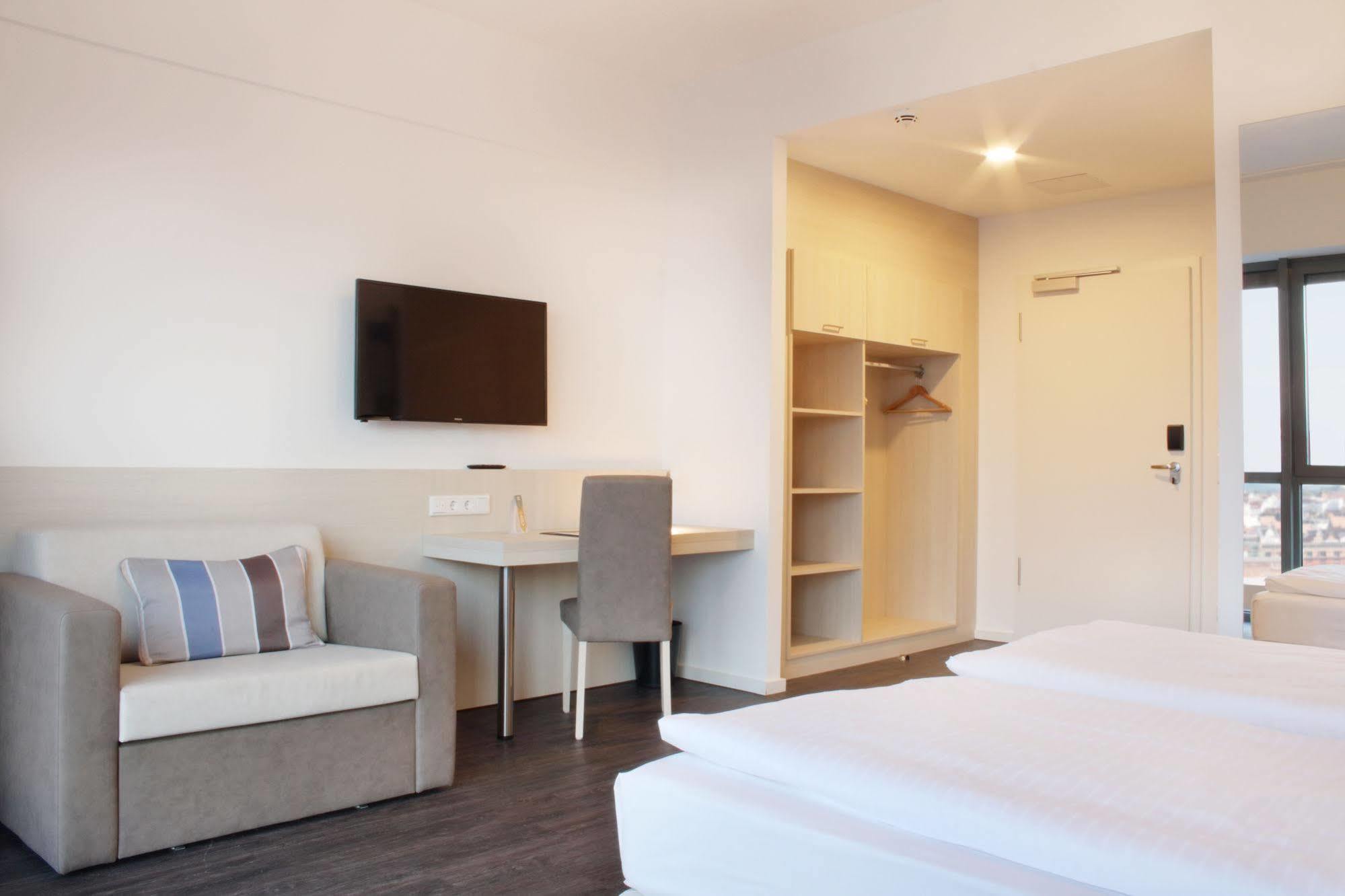 Viva Hotel Luebeck מראה חיצוני תמונה