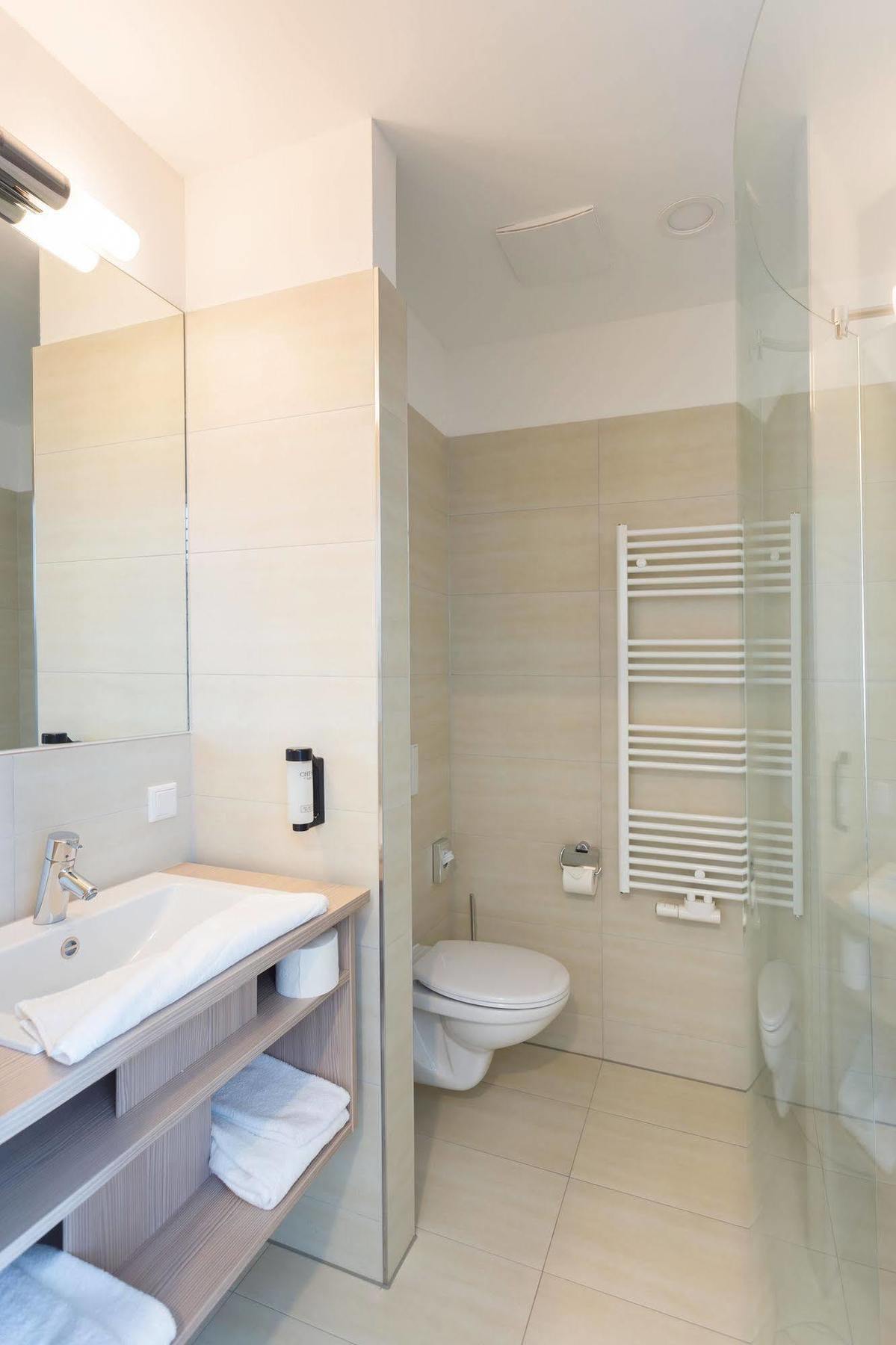 Viva Hotel Luebeck מראה חיצוני תמונה